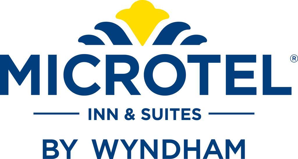 Microtel Inn & Suites By Wyndham Kirkland Lake Bagian luar foto